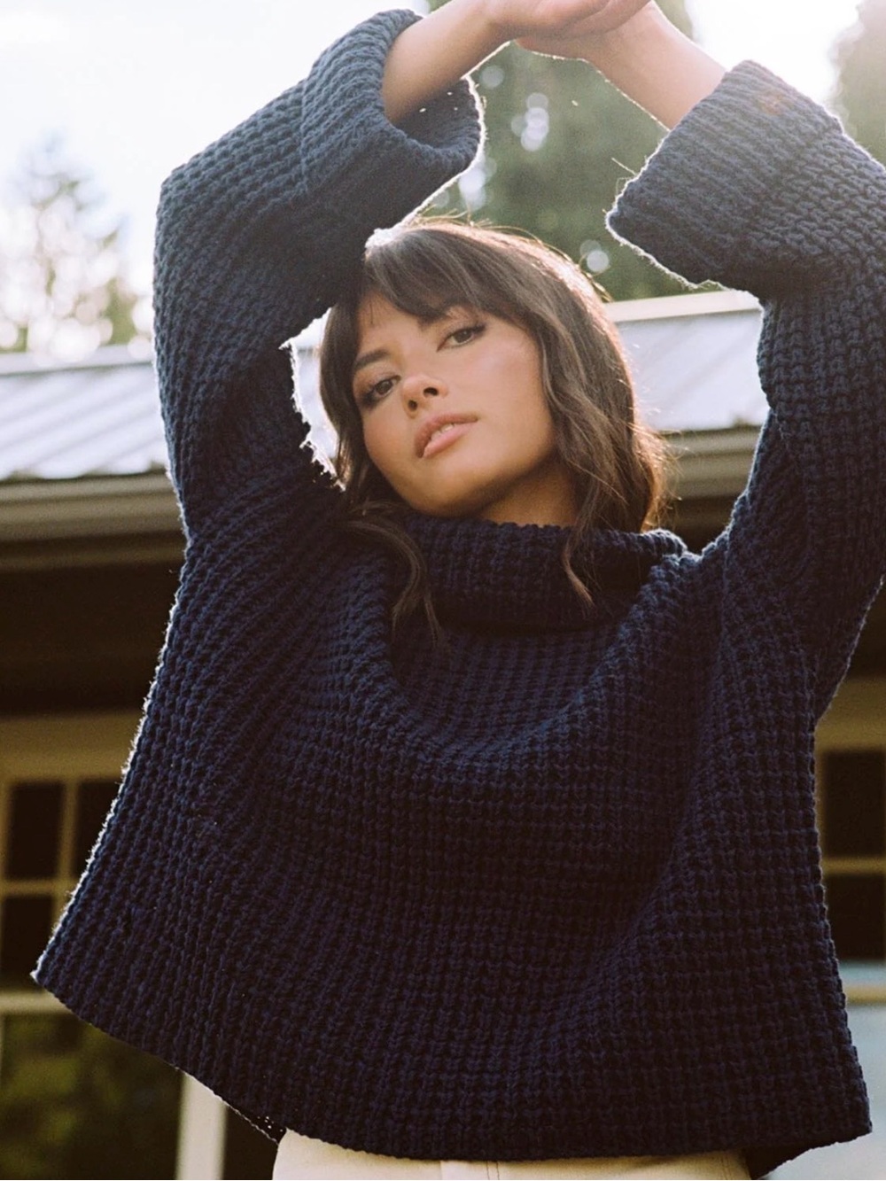 Urban Outfitters Navy Waffle-Knit Turtleneck Sweater L
